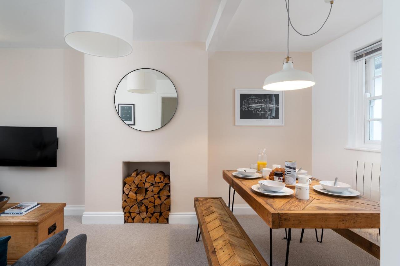 Stylish Two Bedroom Cottage - In Town Centre St Ives Екстериор снимка