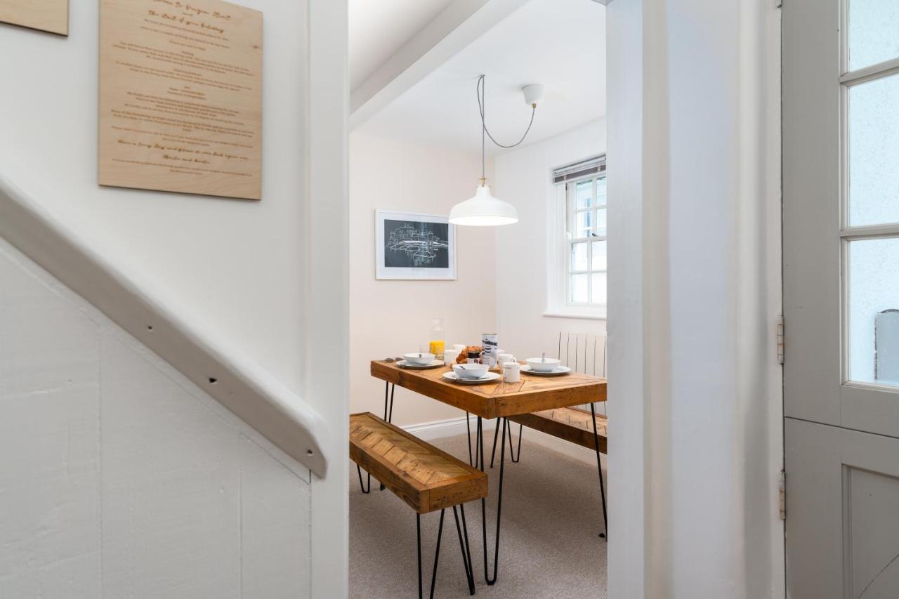 Stylish Two Bedroom Cottage - In Town Centre St Ives Екстериор снимка