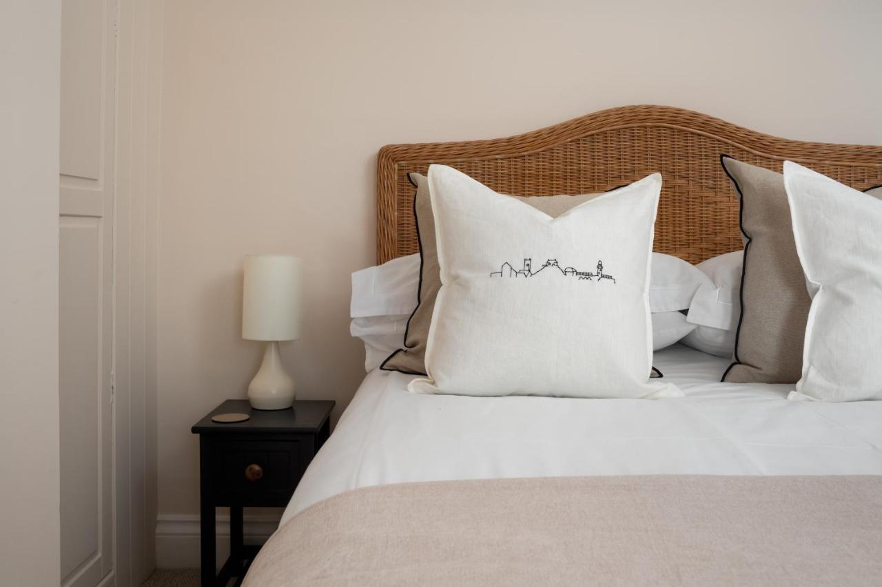 Stylish Two Bedroom Cottage - In Town Centre St Ives Екстериор снимка