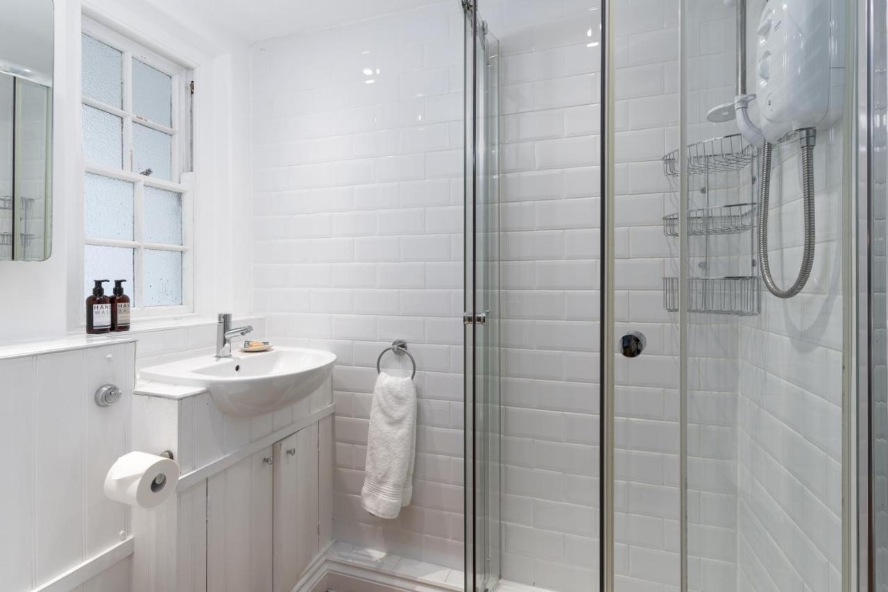 Stylish Two Bedroom Cottage - In Town Centre St Ives Екстериор снимка