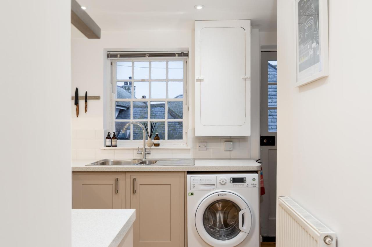 Stylish Two Bedroom Cottage - In Town Centre St Ives Екстериор снимка