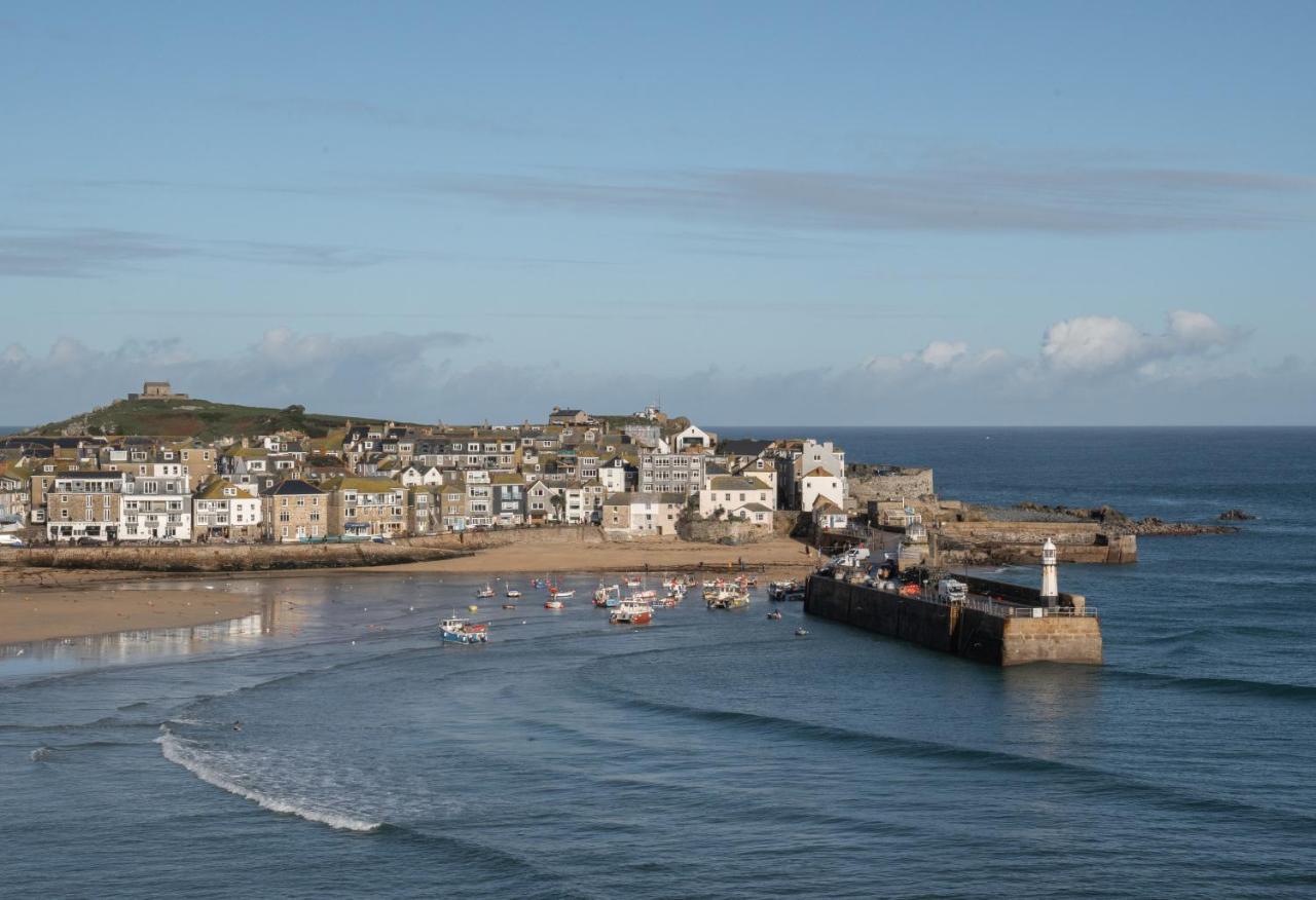 Stylish Two Bedroom Cottage - In Town Centre St Ives Екстериор снимка