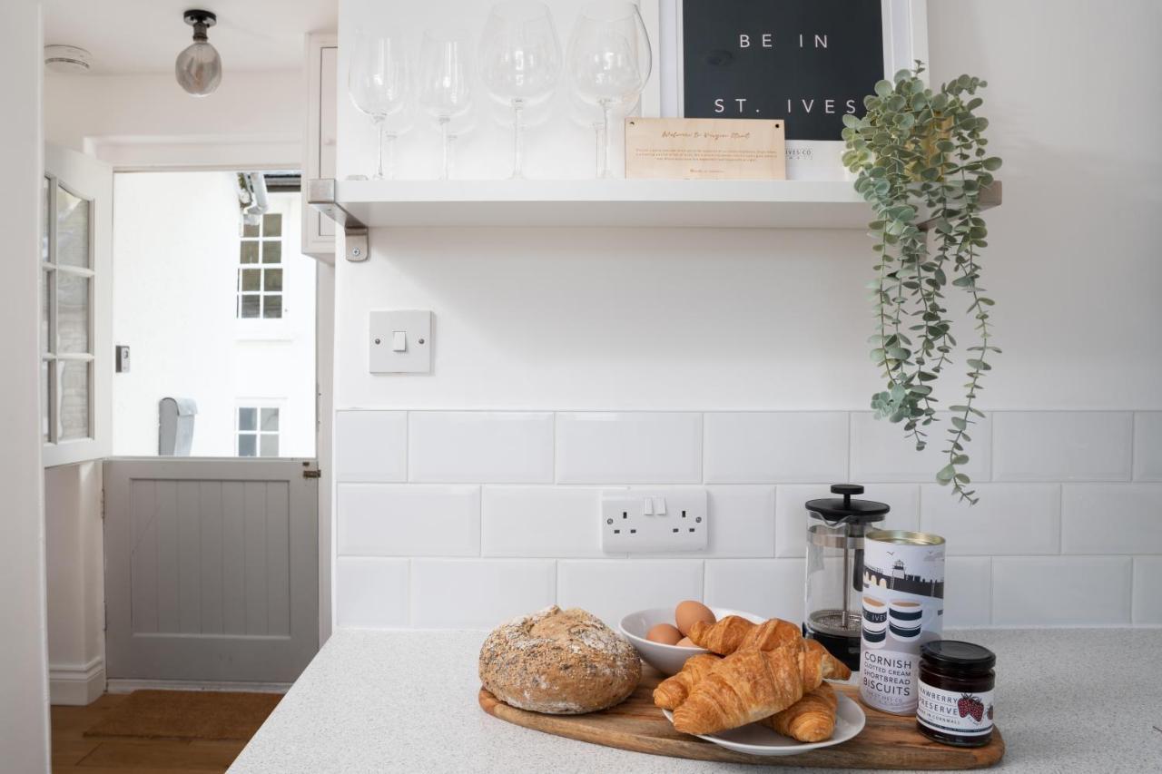 Stylish Two Bedroom Cottage - In Town Centre St Ives Екстериор снимка