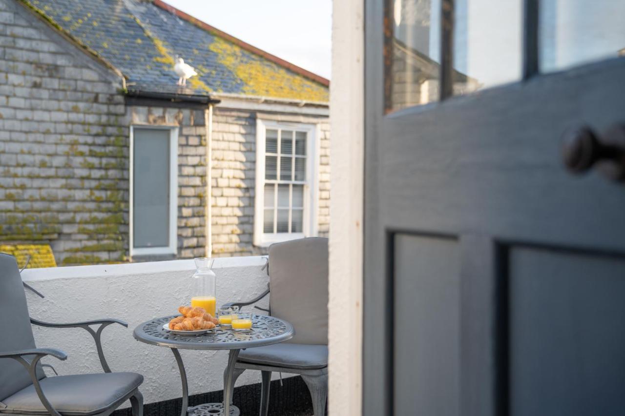 Stylish Two Bedroom Cottage - In Town Centre St Ives Екстериор снимка
